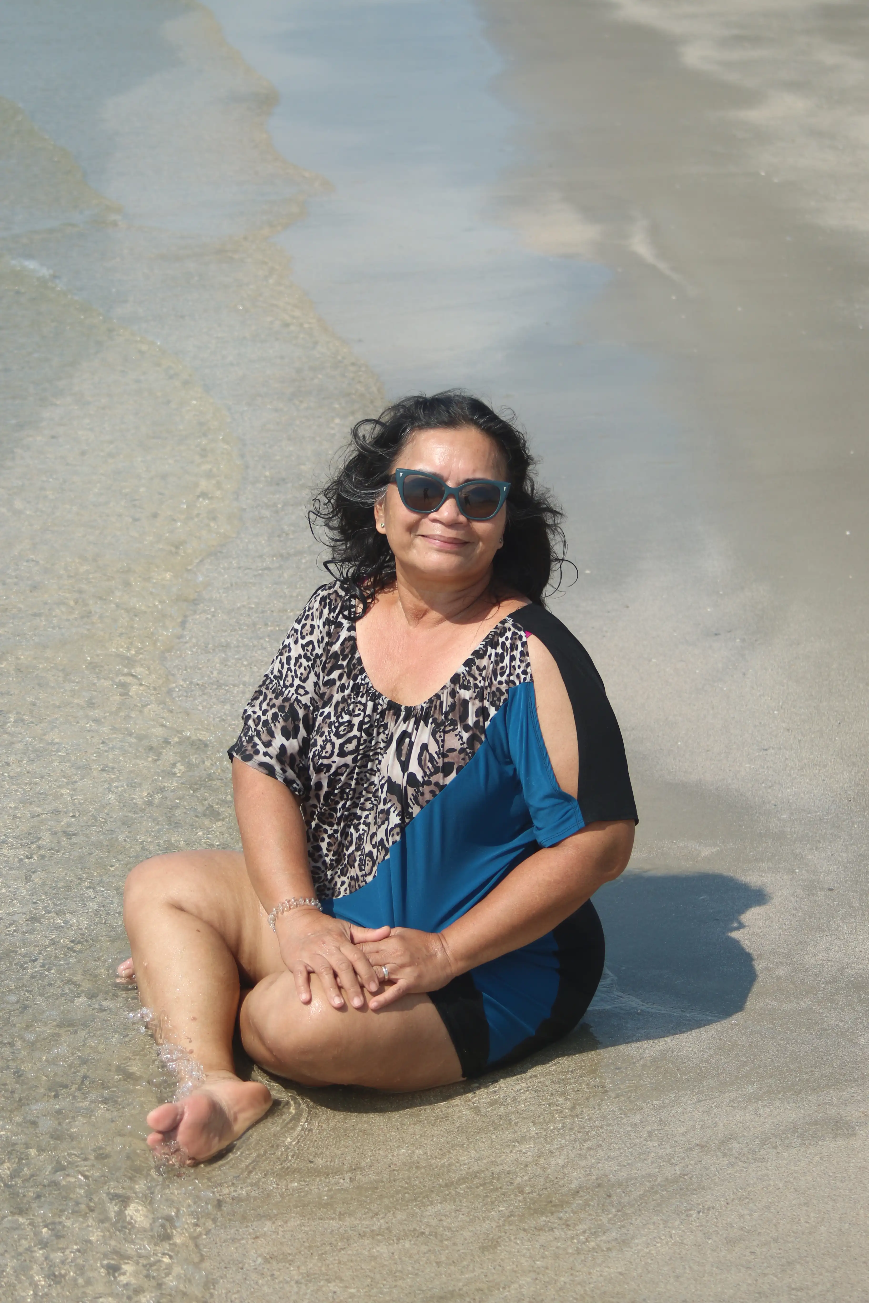 Lifestyle – Lucille_Galveston_Pose_08_21_2025_010.webp