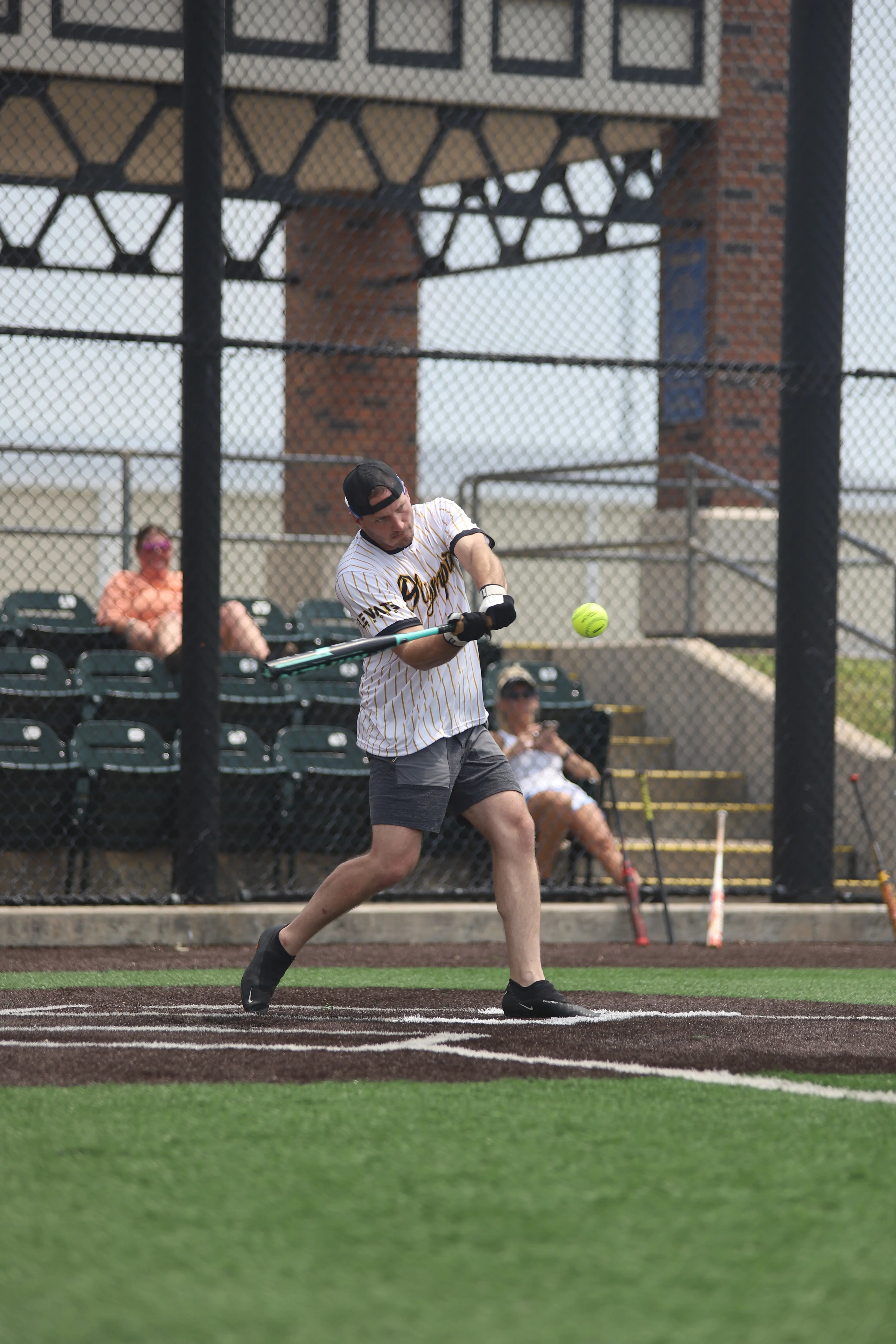 Sports – Olympia_Hustlers061723_073.webp